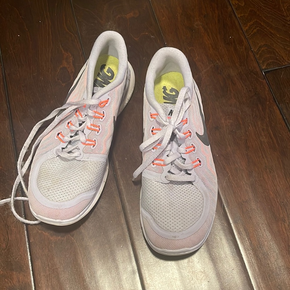 Nike 8